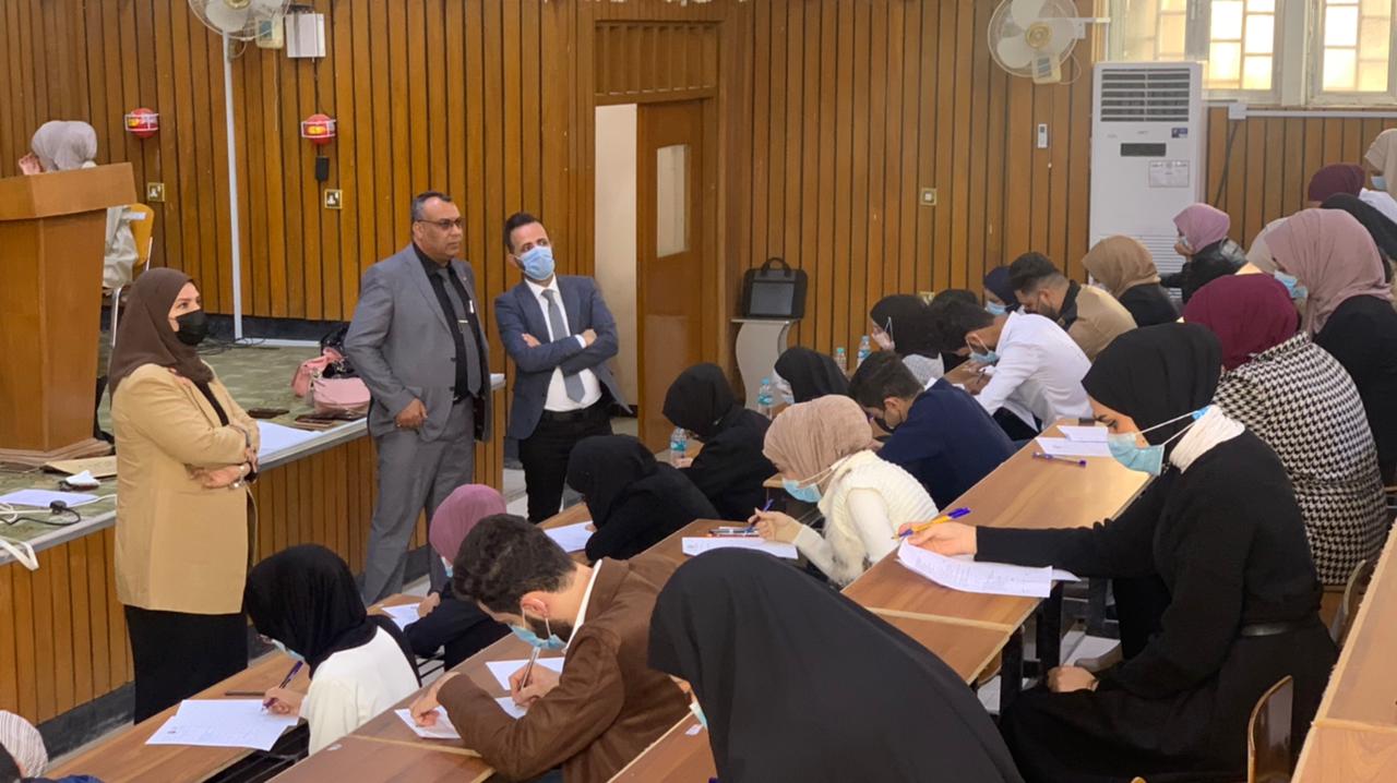 كلية الصيدلة في جامعة البصرة تباشر امتحانات النصف الاول من الفصل الدراسي 2021/2022